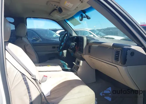 2002 Chevrolet Tahoe Lt z USA, uszkodzony, nr VIN 1GNEC13Z32R148792